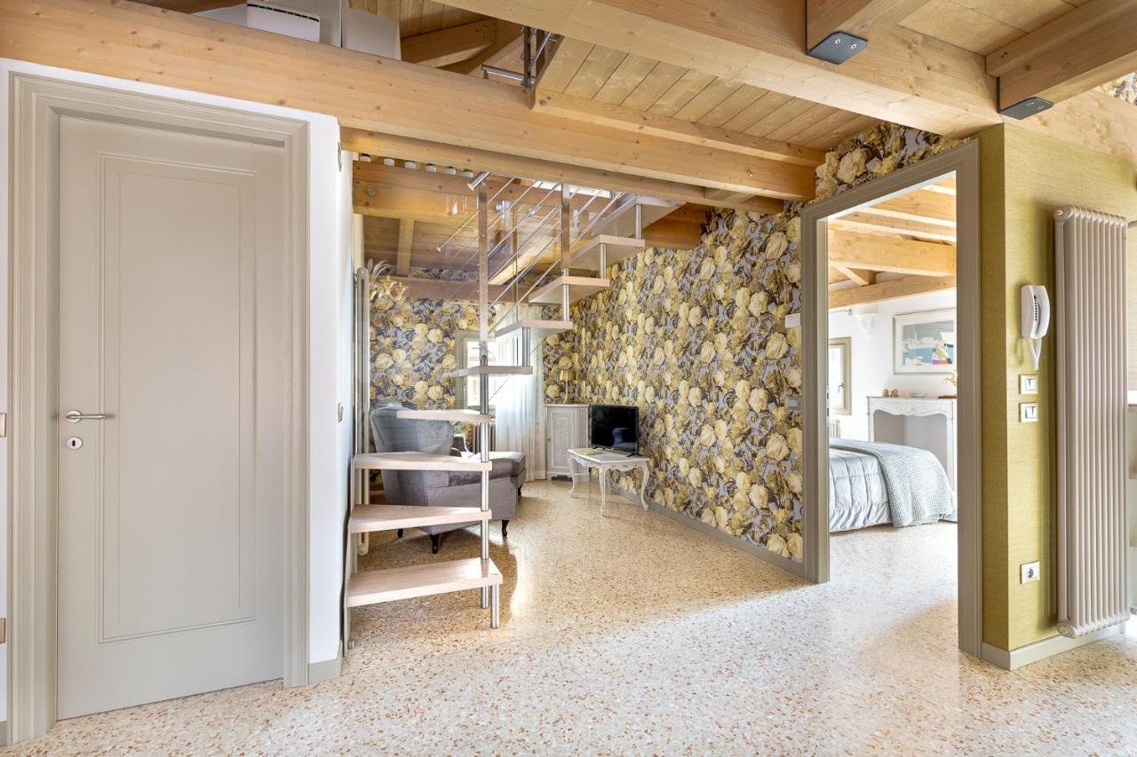 Ca' Cappello Venice Apartment 2 With Canal View Zewnętrze zdjęcie
