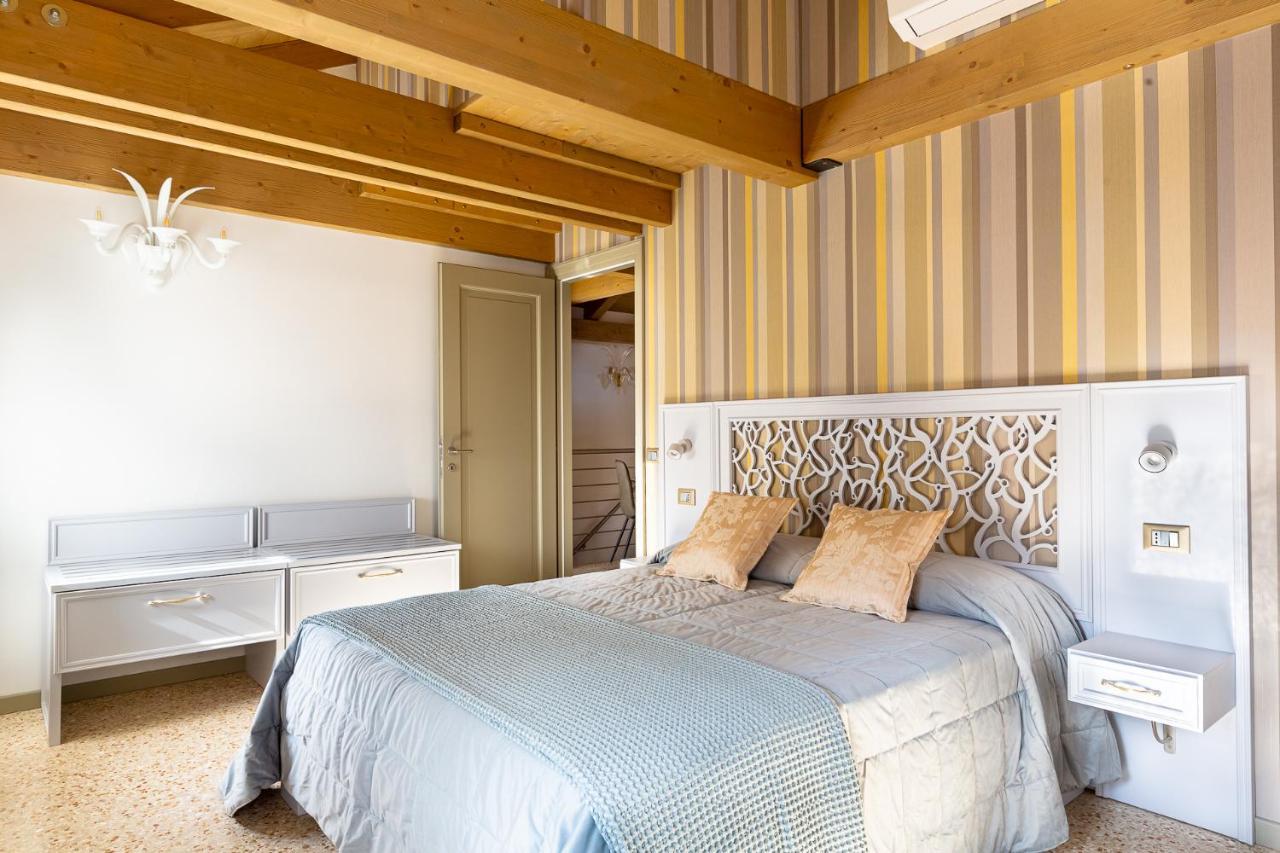 Ca' Cappello Venice Apartment 2 With Canal View Zewnętrze zdjęcie