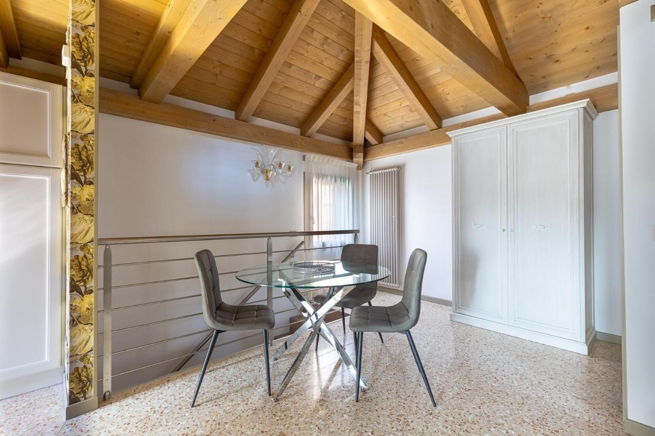 Ca' Cappello Venice Apartment 2 With Canal View Zewnętrze zdjęcie