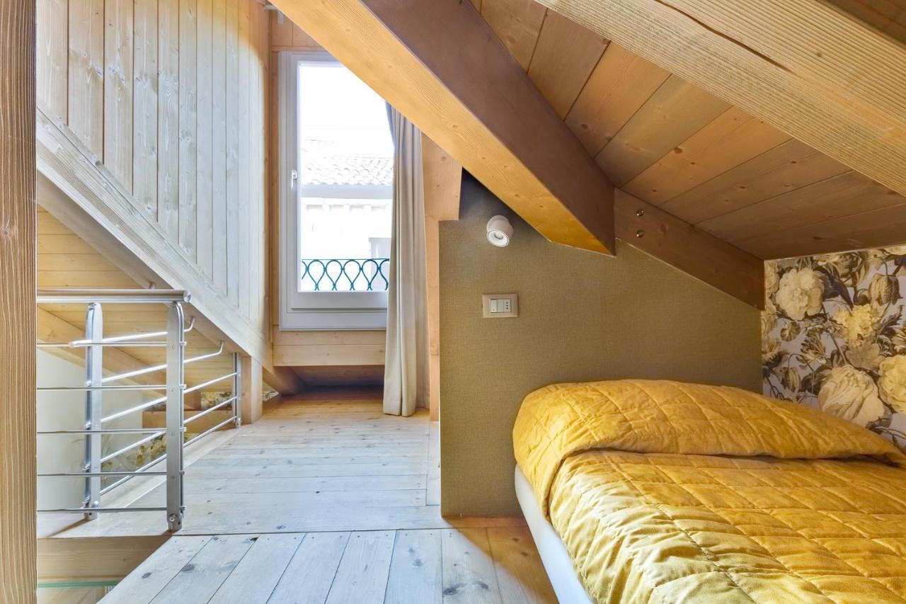 Ca' Cappello Venice Apartment 2 With Canal View Zewnętrze zdjęcie